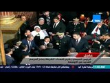 عيد الشرطة - موقف إنساني من الرئيس السيسى ونزوله لوالد أحد شهداء الشرطة لتسليمه 