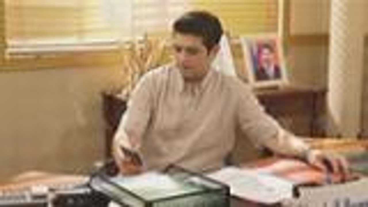 Mark, nahuli si Eduardo na tinititigan ang litrato ni Amor