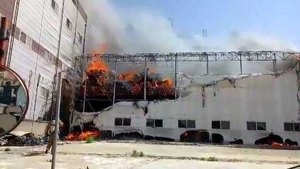 인천 금속공장 불...창고 1개 동 태워 / YTN