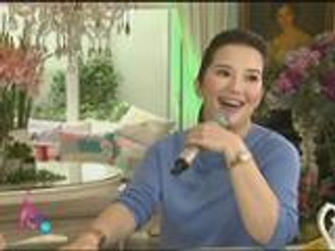 Why Liza and Enrique are wearing identical bracelets & necklaces