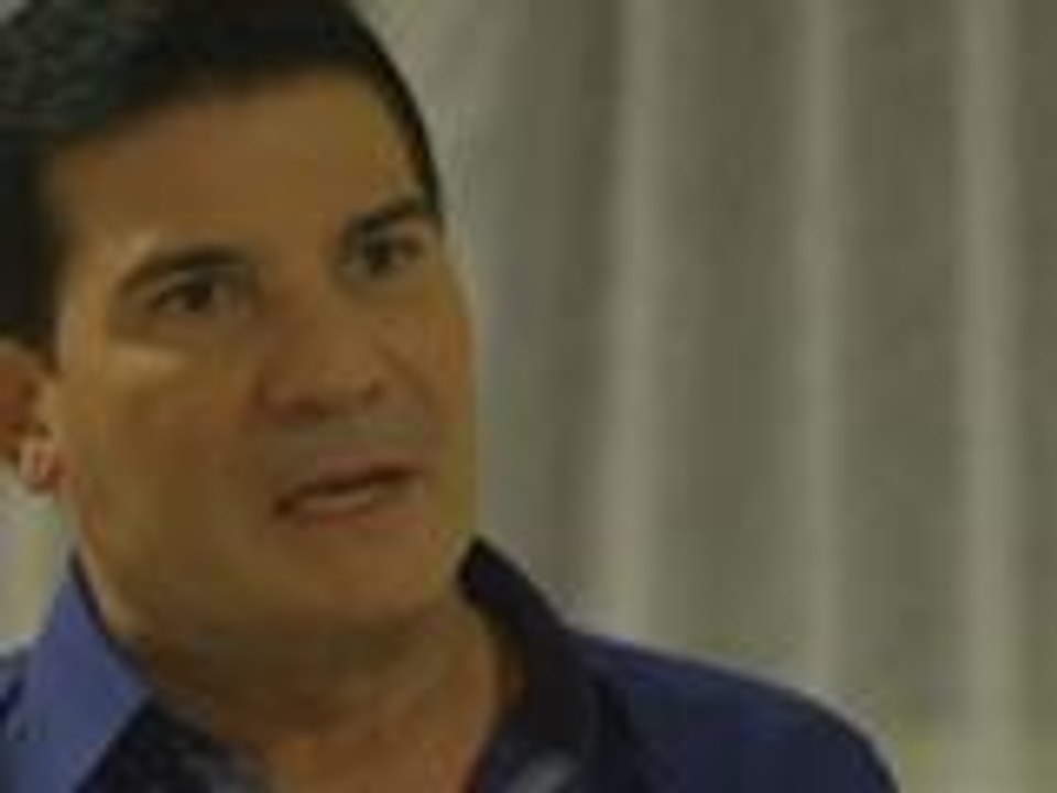 Carlos, kinumpronta si Lorenzo tungkol sa kanyang tunay na Pamilya