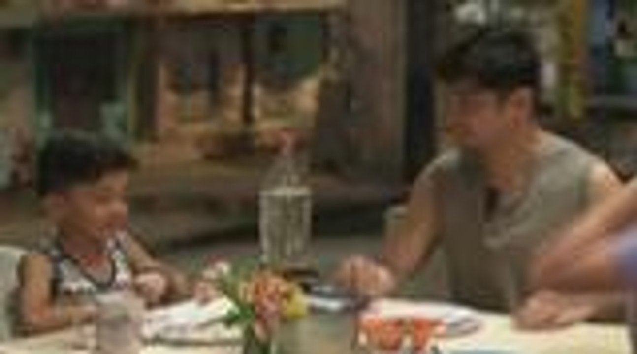 Alicia reconciles with Johnny and Mac-Mac