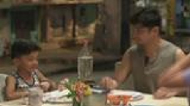 Alicia reconciles with Johnny and Mac-Mac