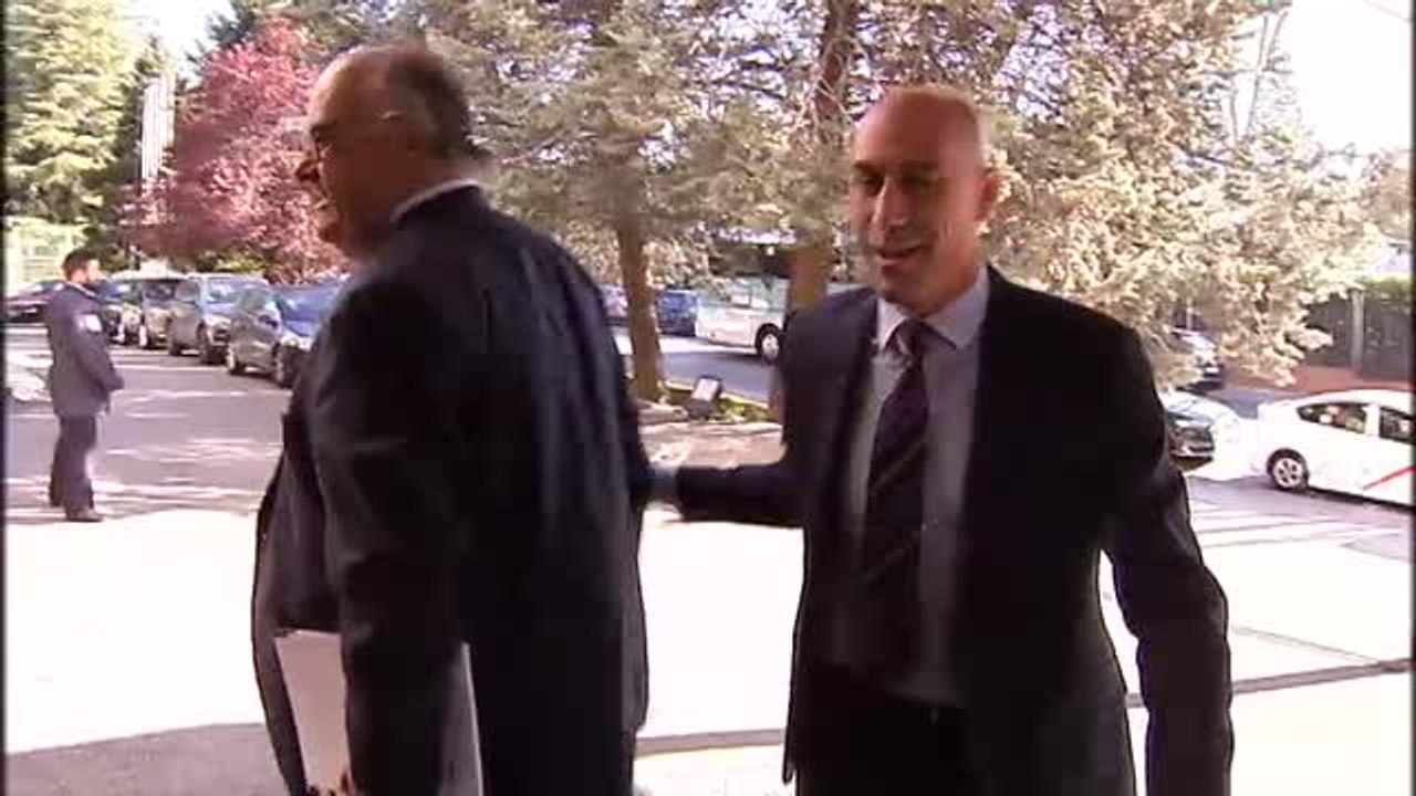 Federación y Liga acercan posturas con la mediación del CSD