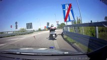 DASHCAM IDIOTI AL VOLANTE DUE E QUATTRO RUOTE ITALY