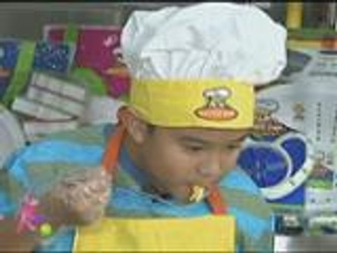 Bea encourages Shaina to cook