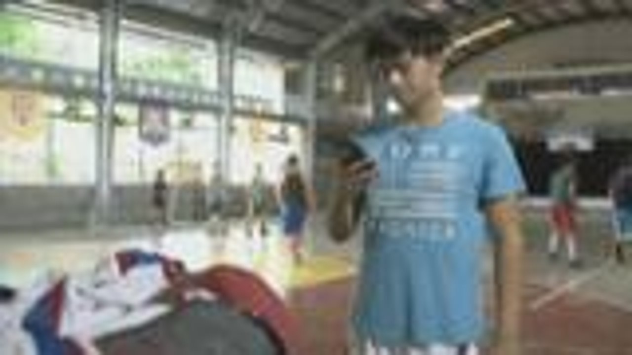 Bakit kaya hiningi ni Sophie ang number ni Harry?