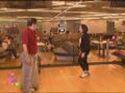 What's the color of Kris' lucky bowling ball