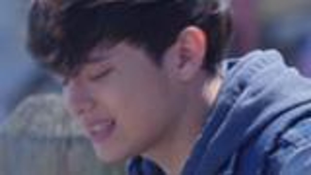 Clark, ikinuwento ang kanyang nakaraan kay Leah