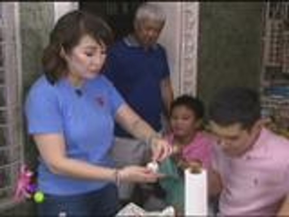 Darren eats balut for the first time