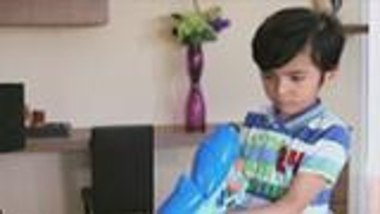 Corrine, nasira ang laruan ng anak ni Toni