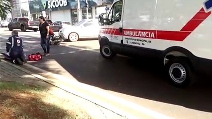 Homem de 31 anos fica ferido em acidente na Avenida Brasil