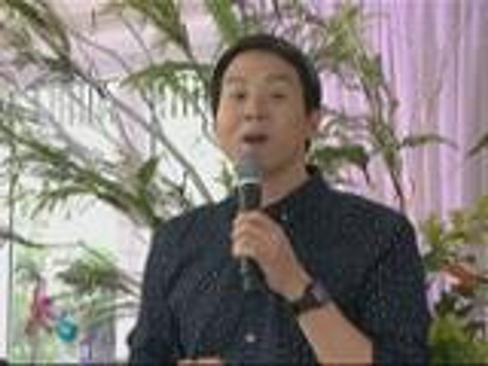 Richard sings 'Always Something There to Remind Me'