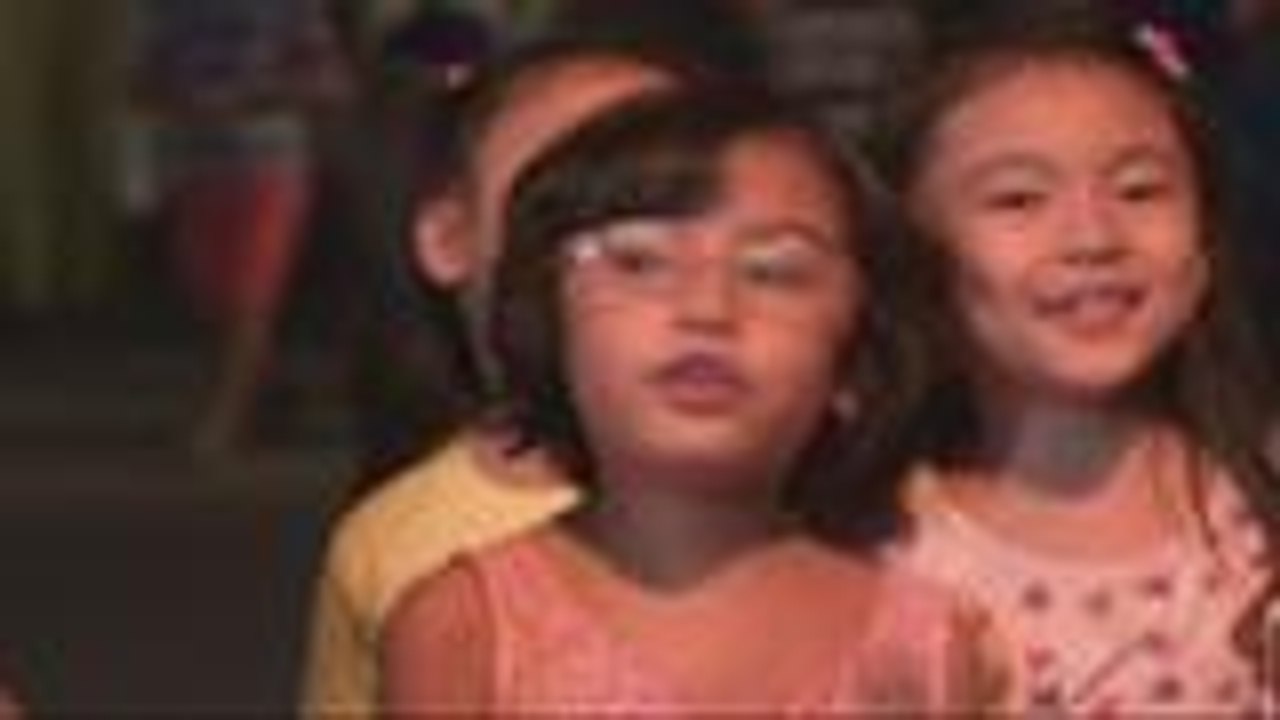 Ningning,itinuloy ang pangangaroling kasama ang mga kaibigan