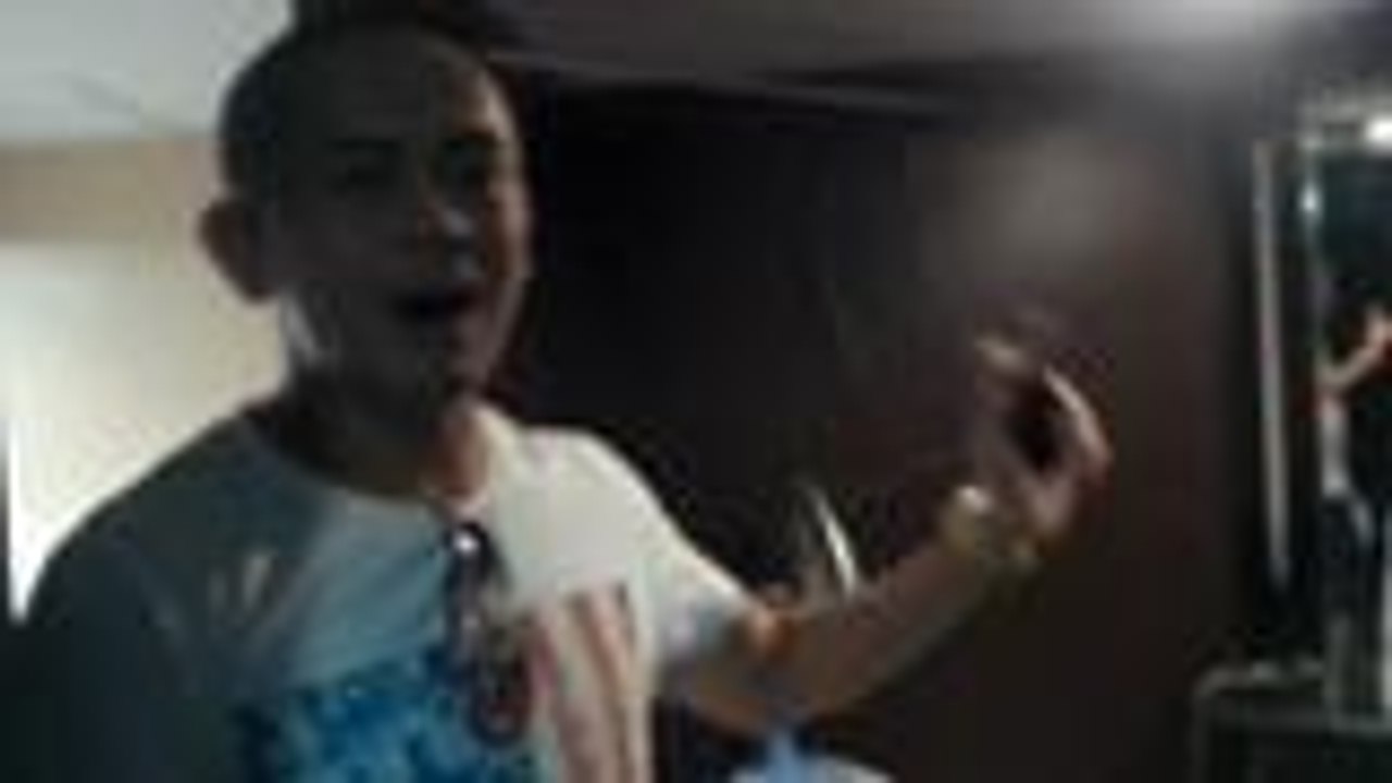 Jayson Gainza, tinuruan si Lee O'Brien na mag-golf!