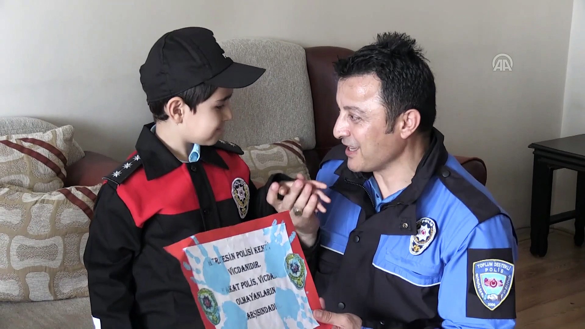 Anaokulu öğrencisinin hayalini polis üniformasıyla gerçekleştirdiler -  KAYSERİ - Dailymotion Video