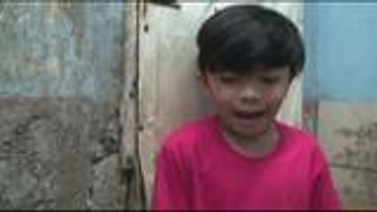 Mac-Mac tries to avoid Ningning