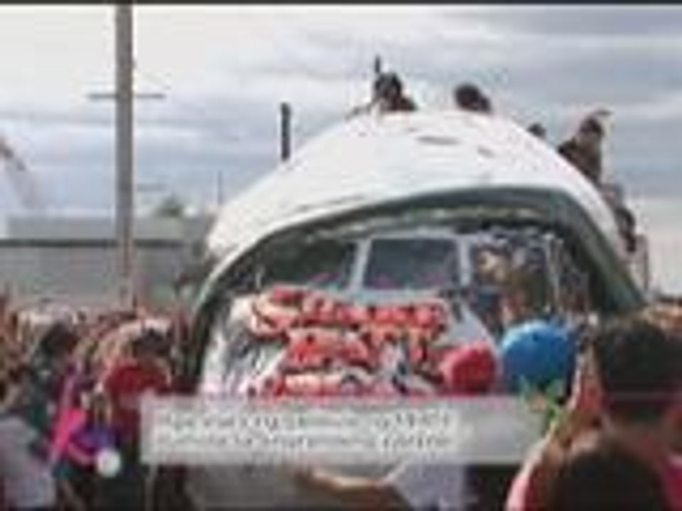Kris and Bimby at the MMFF Float Parade