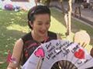 Kris and Pokwang's fan paintings made in Chiang Mai