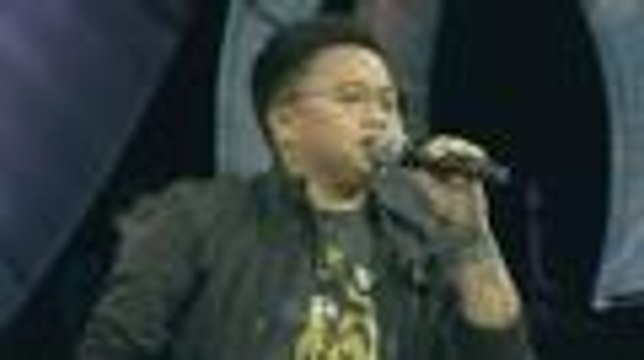 Richard Yap sings Side A hits with Aiza