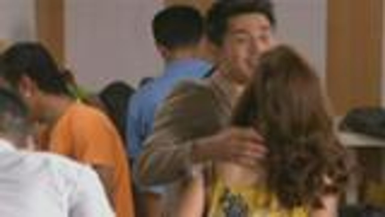 Lorenzo, pinayuhan si Carlos na alagaan si Mia