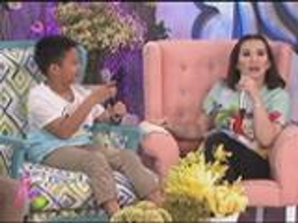 May girlfriend na ba si JK?