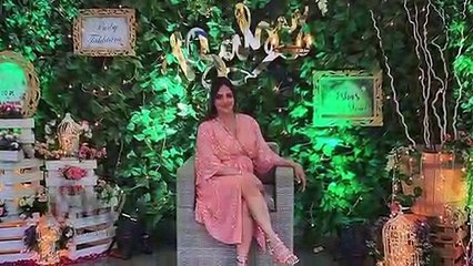 Pregnant Esha Deol has a blast of a babyshower with her girls and hubby Bharat Takhtani