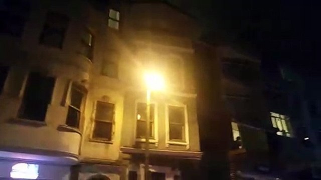 Beşiktaş'ta YSK'nın kararına karşı ses çıkarma eylemi