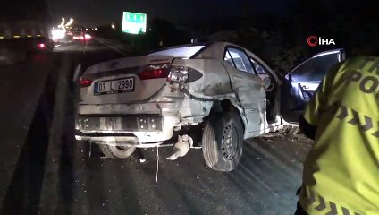 Tıra arkadan çarpan otomobilin hız kadranı 200'de takılı kaldı, kaza anı kameraya böyle yansıdı