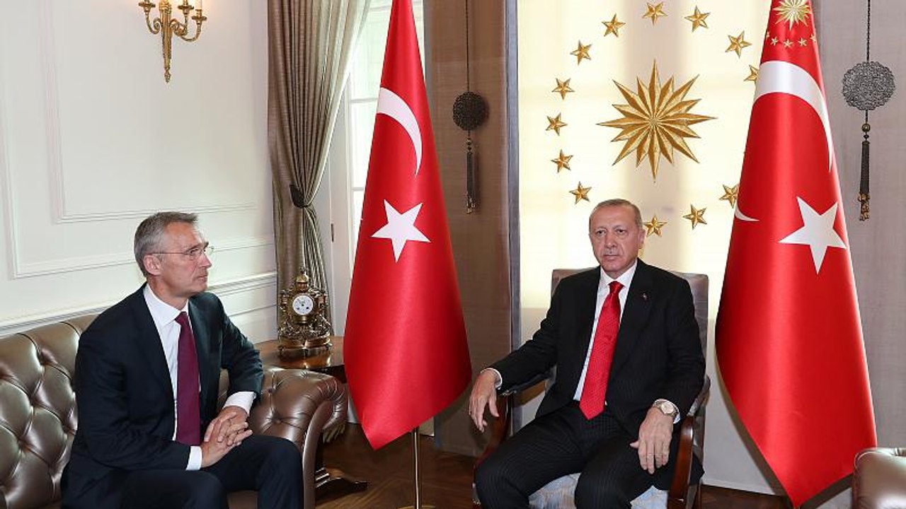 Stoltenberg in Türkei: Umstrittener Kauf von russischem Abwehrsystem