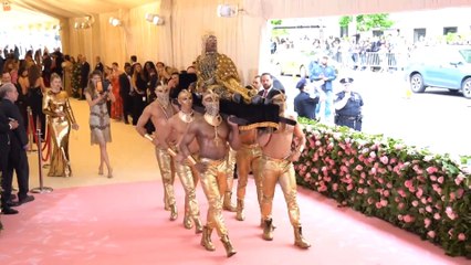 Right Now: Billy Porter Met Gala Red Carpet 2019