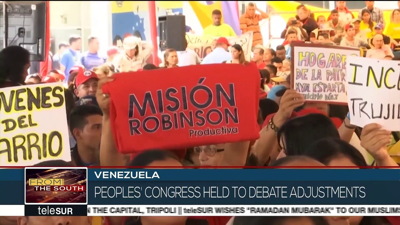 Venezuelans Gather to Discuss Improvements to the Revolution