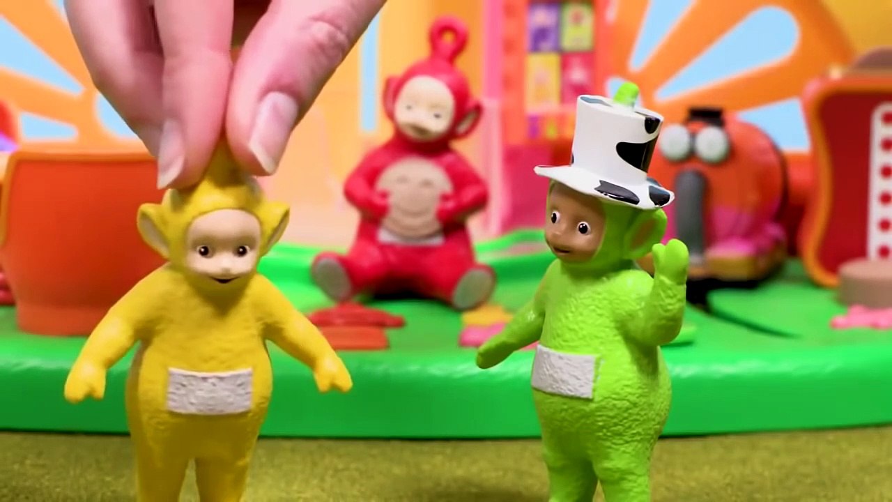 Teletubbies | Laa Laa Plays with The Orange Ball | Toy Play Video | Play games with Teletubbies