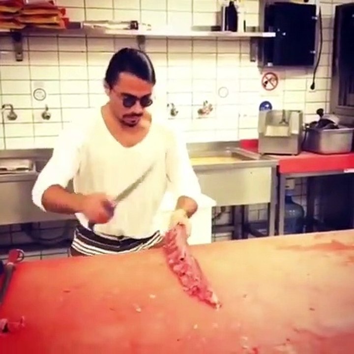 Salty Bae is back!