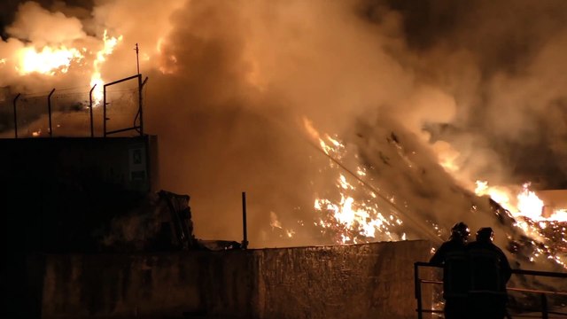 Un incendie se déclare dans un entrepôt de palettes à La Garde