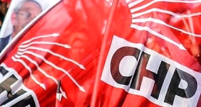 YSK'nın İstanbul Kararına CHP'den İlk Tepki: Demokrasi Büyük Bir Darbe Almıştır