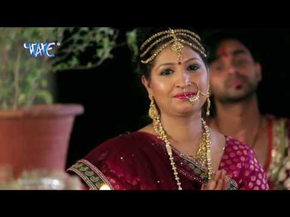 तुलसी माता के भजन - Jai Ho Tulsi Mata - Raur Mahima Nirala - Radha Pandey - Tulsi Mata Bhajan 2018