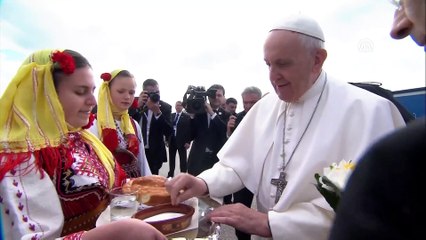 Papa Franciscus Kuzey Makadonya'da - Karşılama töreni - ÜSKÜP