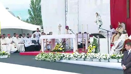 Papa reúne diferentes confissões