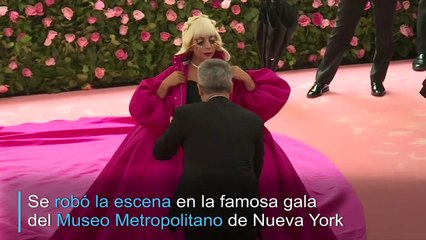 "Camp", la extravagancia invadió gala del Met de Nueva York