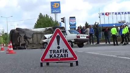 Gaziantep’te otomobil ile minibüs çarpıştı: 5 yaralı