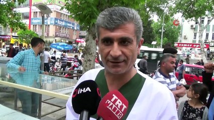 Adıyaman'da iftar öncesi yağlı ekmeğe yoğun ilgi