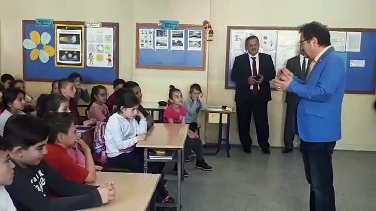 Prof. Recai İnam okuduğu ilkokul ve lisede mesleğini anlattı