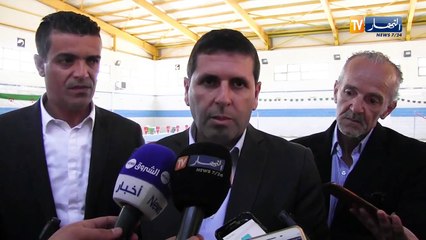 والي وهران يدشن مسبح نصف أولمبي ويعاين مشاريع قيد افنجاز