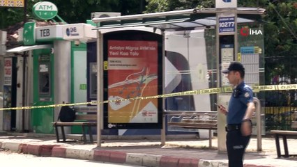 Antalya’da şüpheli çantadan elbise çıktı