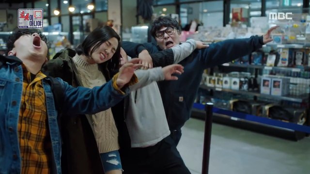 온라인성인게임 （ TOY282.COM ）예스카지노 매니저 불법주차에 '제니' 언급