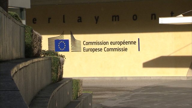 Bruselas eleva el déficit de España en 2019 al 2,3%