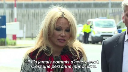 Pamela Anderson appelle à "sauver" Julian Assange