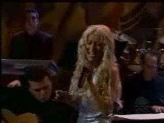 Cristina aguilera-ai beso del final