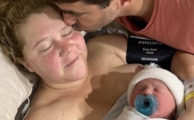 Amy Schumer Gives Birth to Baby Boy